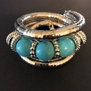 Triple blue beads w/multi layers fashion bracelet